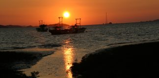 창후리 선창가에서 본 낙조