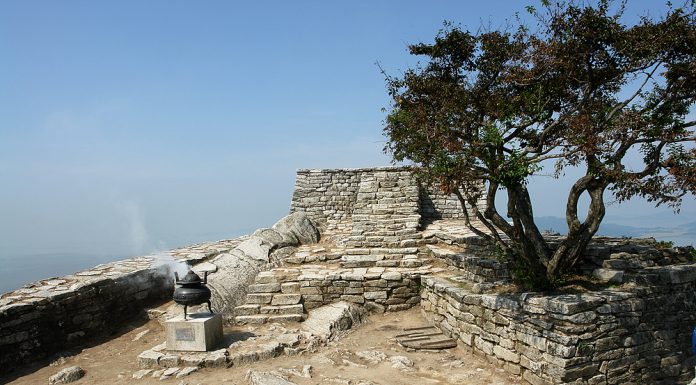 참성단 주변과 충렬사