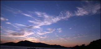 건평포구의 일몰