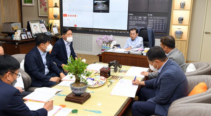 유군수 민선 8기 공약 이행방안 마련, 군민들과 공유